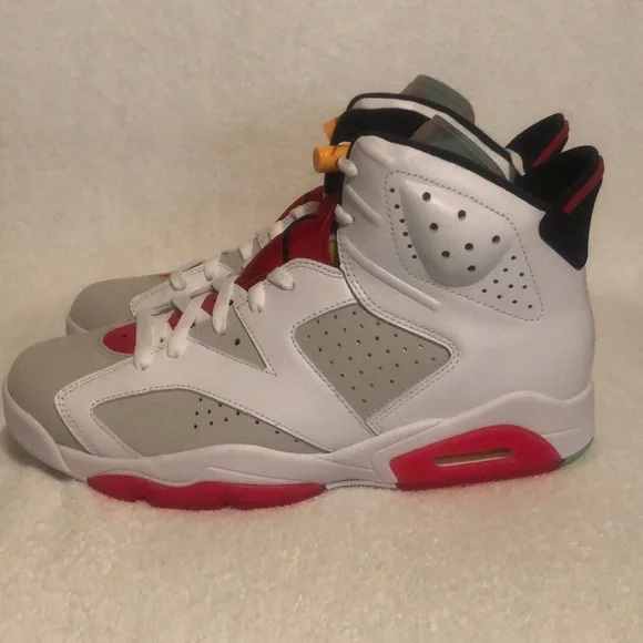 Jordan | Shoes | Air Jordan 6 Retro Neutral Greyblack White  display picture 3